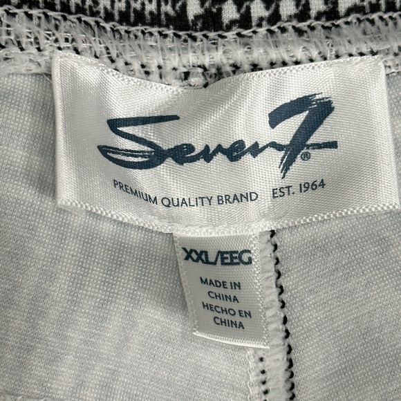 Women's Seven7 XXL 2XL 2X 20 - 22 Jeans Pull-On Ponte Pant Pants Black Stretch - Picture 11 of 12